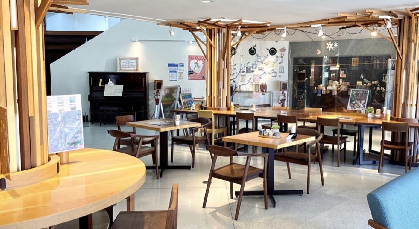 RED COPPER COFFEE の店内
